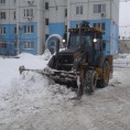 Уборка снега на ул. Артамонова, д.34б, 38б!