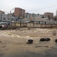 Потоп на авторынке Воронежа!  Улица Антонова-Овсиенко  ушла под воду.