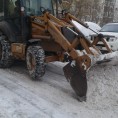 Уборка снега на ул. Путиловской, д.3!