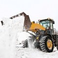 Уборка снега на ул. Переверткина, д.24а!